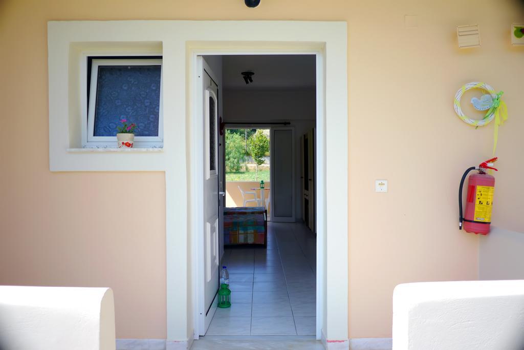 Marina Studios Sidárion Quarto foto